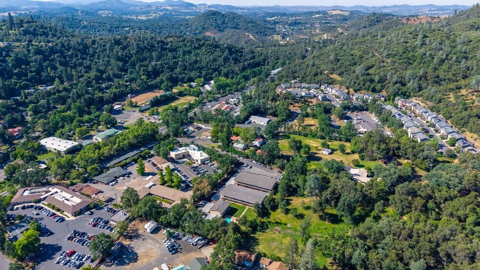 More Photos Of 311 Fairview Ln, Sonora Apartments For Sale