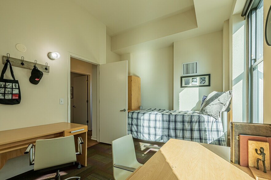 More Photos Of 59 E Van Buren St, Chicago Apartments For Lease