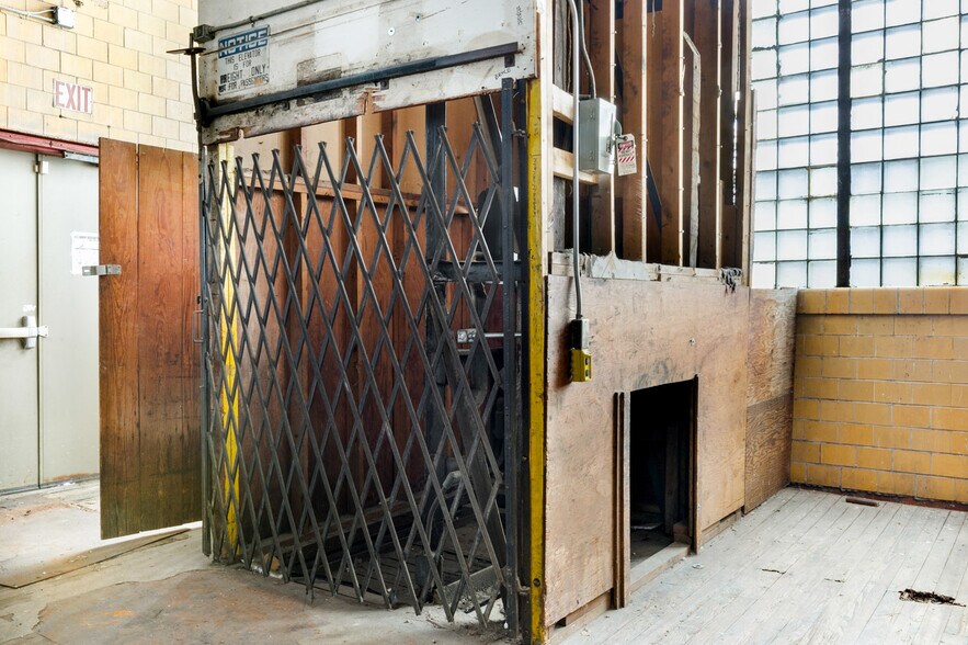 More Photos Of 2301 E 28th St, Chattanooga Manufacturing For Lease