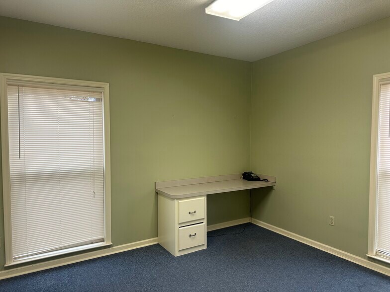 More Photos Of 763 Walnut Knoll Ln, Cordova Medical For Lease