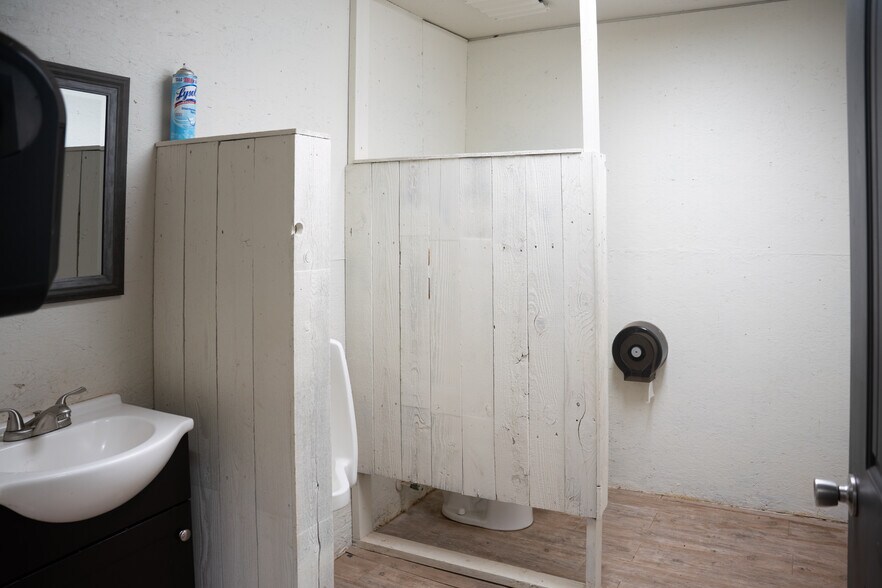More Photos Of 1002 Old 66 Rd, Hydro Land For Sale