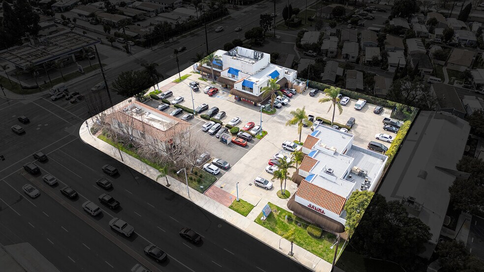 Primary Photo Of , Santa Ana General Retail For Sale