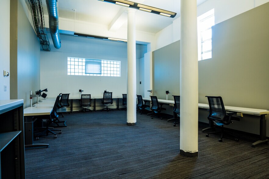 More Photos Of 226 Walnut St, Philadelphia Loft Creative Space For Lease