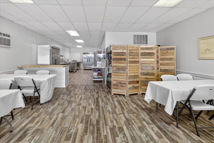 More Photos Of 135 E Main St, Woodville Storefront Retail Residential For Sale