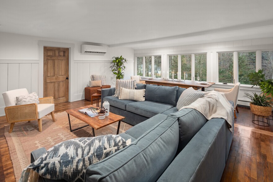 More Photos Of 56 Turner Mill Ln, Stowe Specialty For Sale