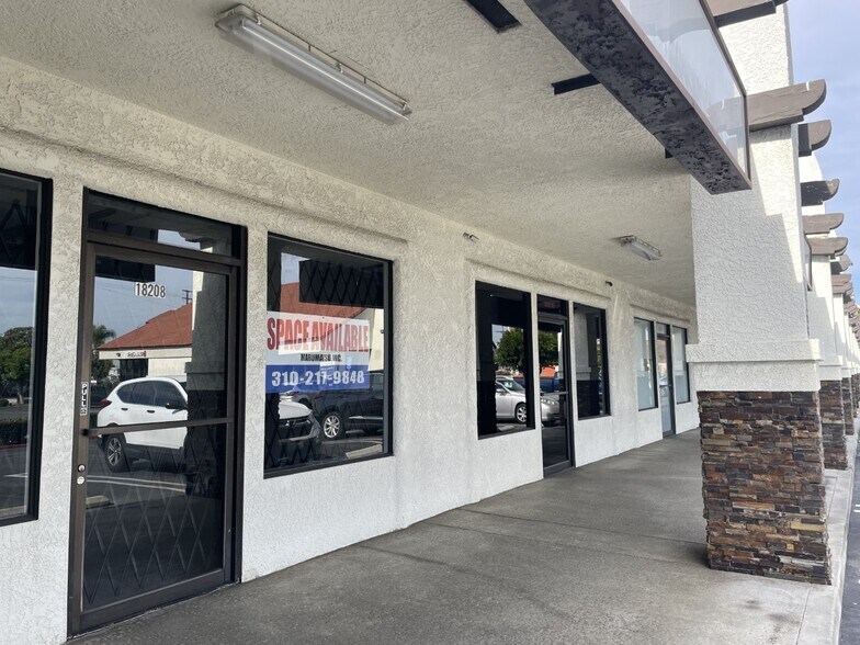 More Photos Of 18200-18216 S Western Ave, Gardena Unknown For Lease