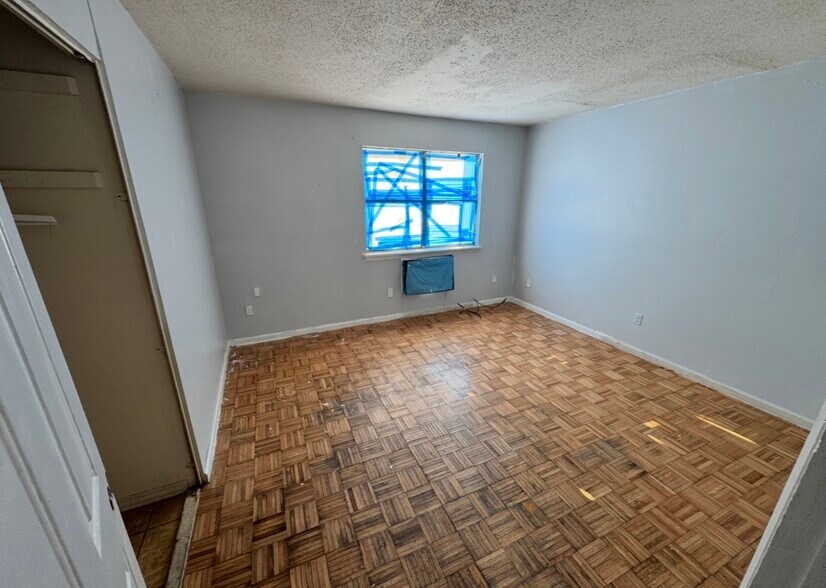 More Photos Of 44 Angel Dr, Waterbury Multifamily For Sale