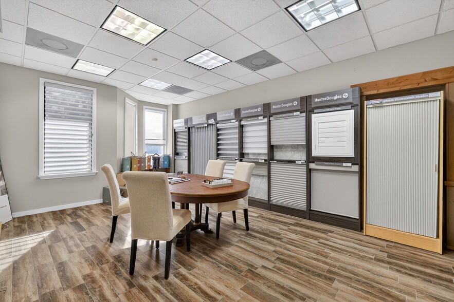 More Photos Of 103 N Main St, Wildwood Storefront For Sale