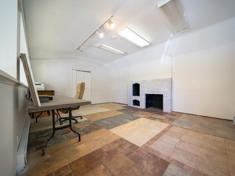 More Photos Of 544 US-6, Mahopac General Retail For Sale