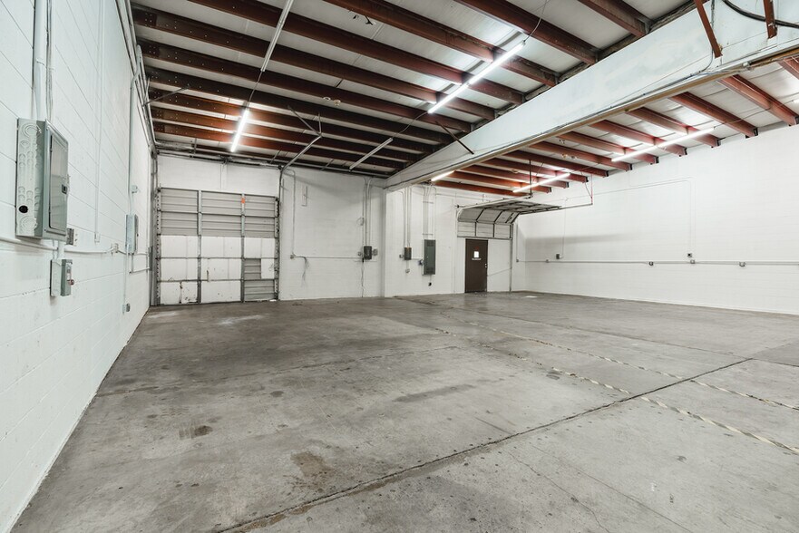 More Photos Of 418 E 3rd St, Loveland Light Manufacturing For Sale
