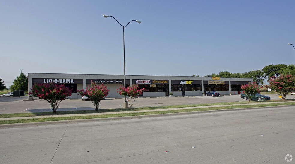 More Photos Of 2400 Meacham Blvd, Fort Worth Unknown For Lease