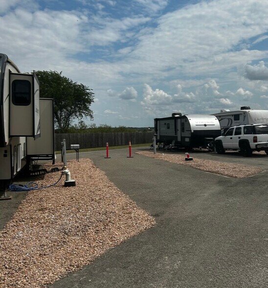 More Photos Of 1810 County Road 374, Taylor Land For Lease