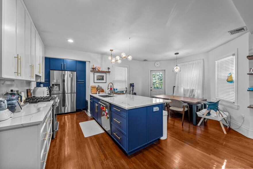 More Photos Of 141 S Euclid Ave, Westfield Office For Sale