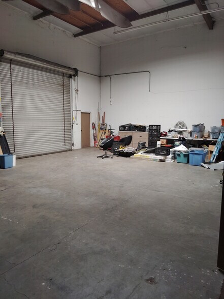 More Photos Of 1279 N Tustin Ave, Anaheim Light Distribution For Sale