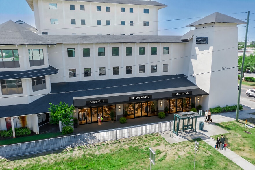 More Photos Of 2435-2437 US Highway 19, Holiday Office Residential For Lease