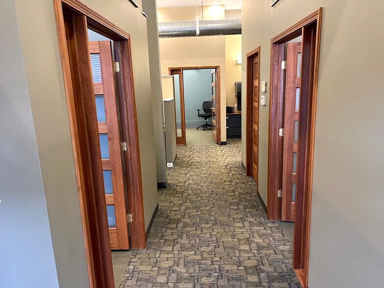 More Photos Of 2056-2058 W Belmont Ave, Chicago Office Residential For Sale