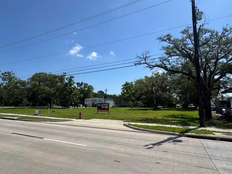 More Photos Of 2818 Bayport Blvd, Seabrook Land For Sale