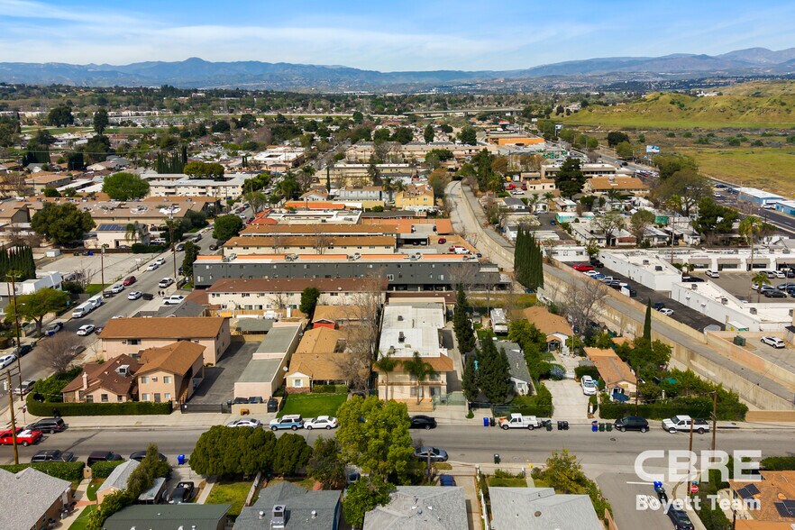 More Photos Of 22607 14th St, Newhall Apartments For Sale