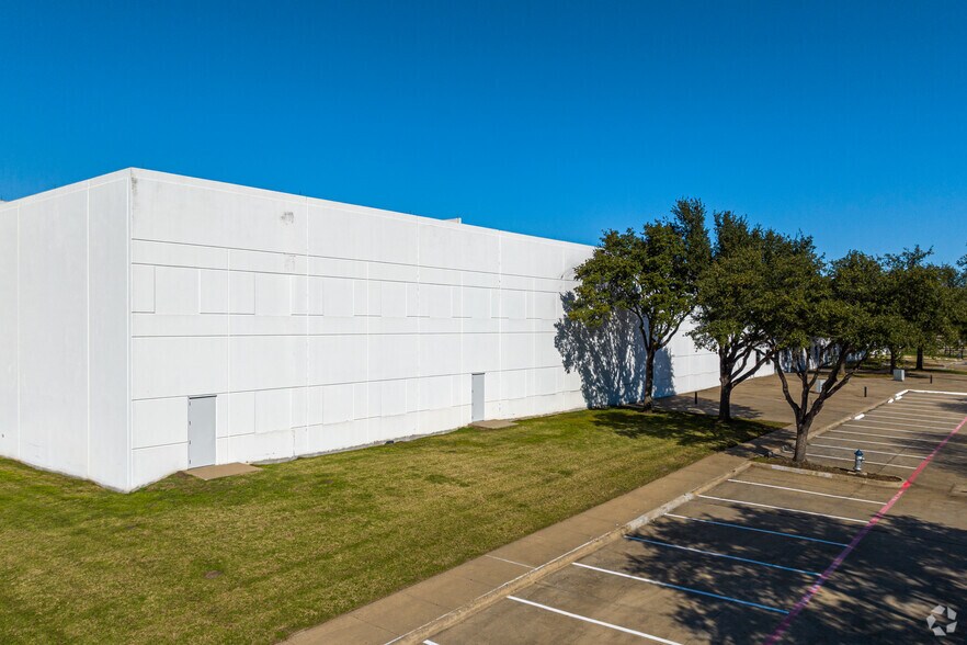 More Photos Of 4101 International Pky, Carrollton Office For Lease