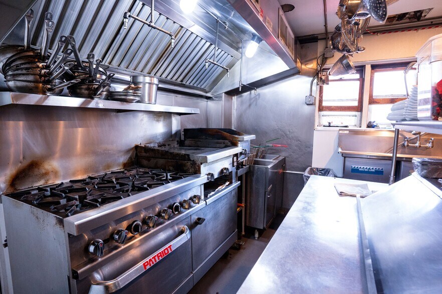 More Photos Of 227 Main St, Butler Restaurant For Sale
