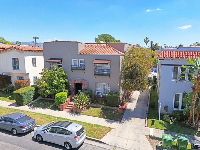 More Photos Of 636 N Spaulding Ave, Los Angeles Apartments For Sale
