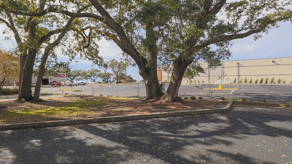 More Photos Of 2550 Marshall Rd, Biloxi Medical For Sale