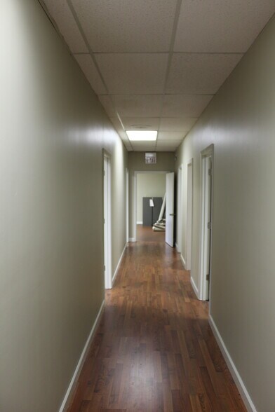 More Photos Of 100 - 104 Business Park Dr, Ridgeland Office For Lease