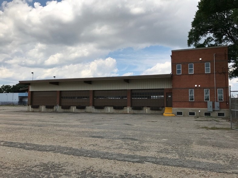 Primary Photo Of 1635 Commerce Rd, Richmond Truck Terminal For Lease