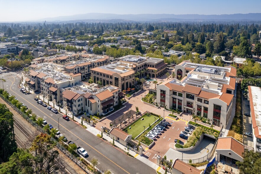 More Photos Of 1300 El Camino Real, Menlo Park Coworking Space