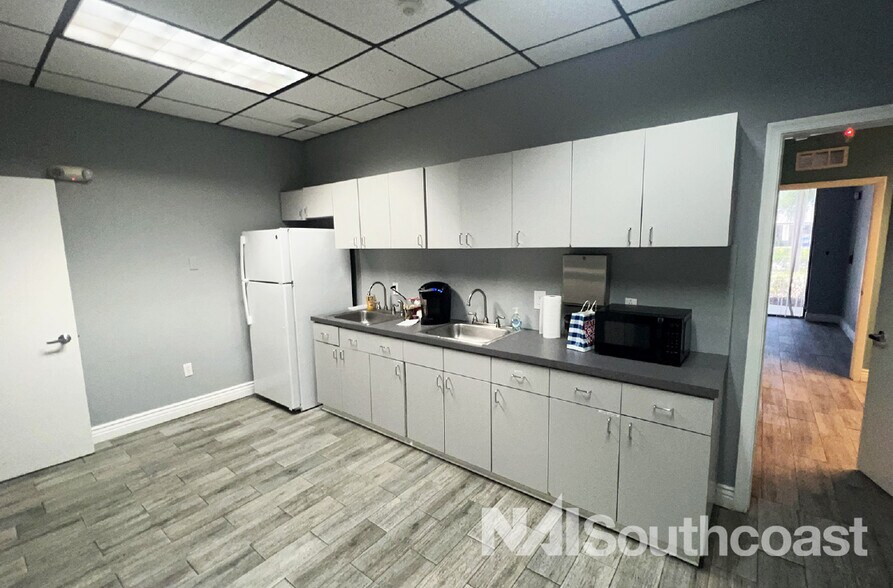 More Photos Of 4460 Medical Center Way, West Palm Beach Medical For Sale