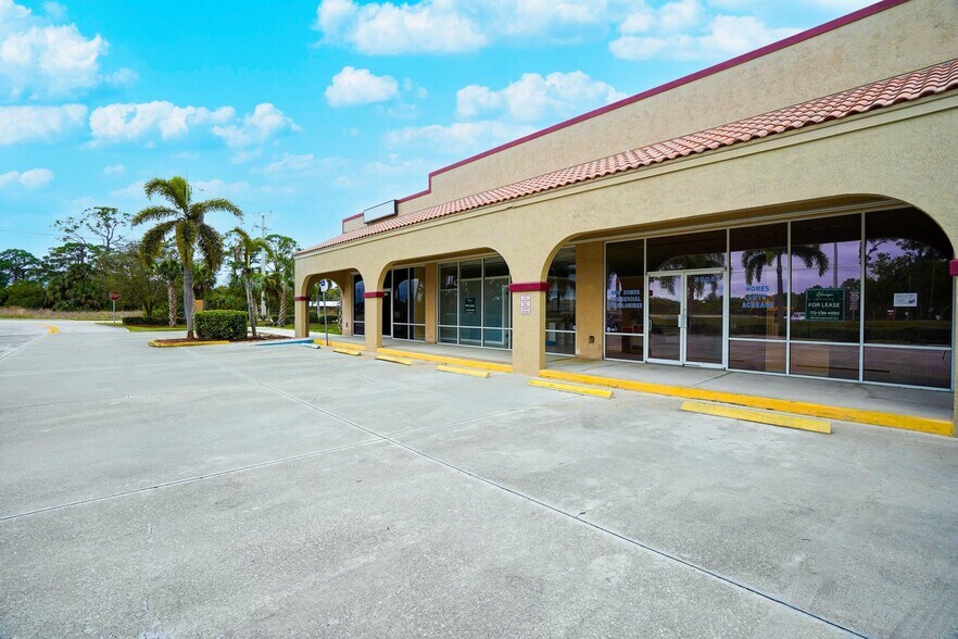 More Photos Of 5001-5009 Turnpike Feeder Rd, Fort Pierce General Retail For Sale