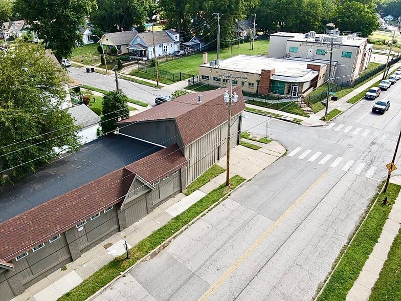 More Photos Of 5016 E 24th St, Kansas City Flex For Sale