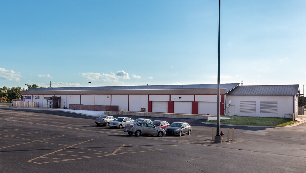 More Photos Of 2601 S Oliver, Wichita Office For Sale