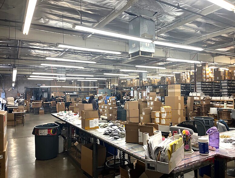 More Photos Of 1607 S Grand Ave, Los Angeles Warehouse For Sale