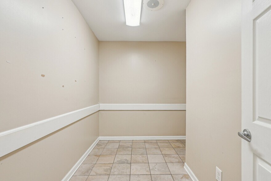 More Photos Of , Levittown General Retail For Sale