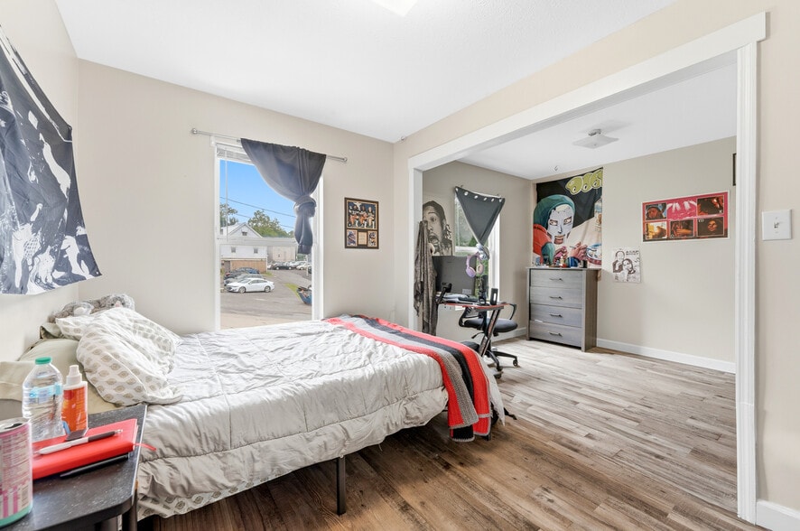 More Photos Of 409 McLane Avenue, Morgantown Apartments For Sale