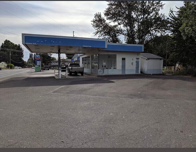 More Photos Of 1645 SW Queen Ave, Albany General Retail For Sale