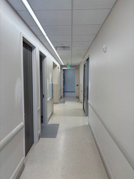 More Photos Of 3190 N Poinciana Blvd, Kissimmee Medical For Lease