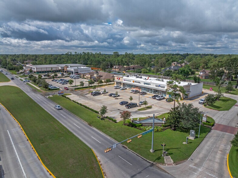 More Photos Of 14555 W Lake Houston Pky, Houston Storefront Retail Residential For Lease
