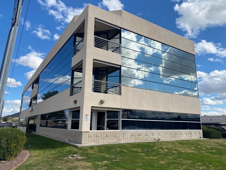 More Photos Of 1 W Deer Valley Rd, Phoenix Unknown For Lease
