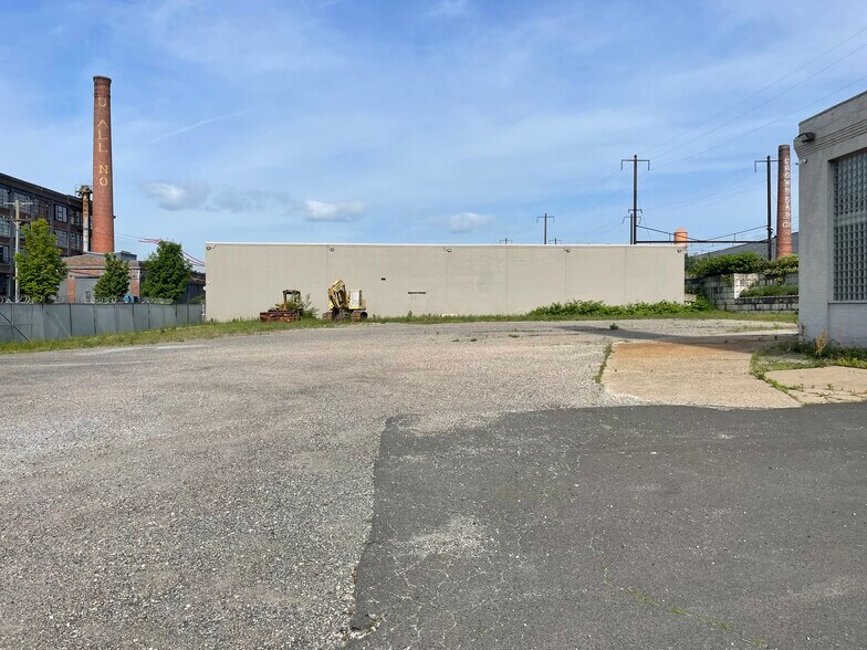 More Photos Of 1001-1021 E Venango St, Philadelphia Unknown For Lease