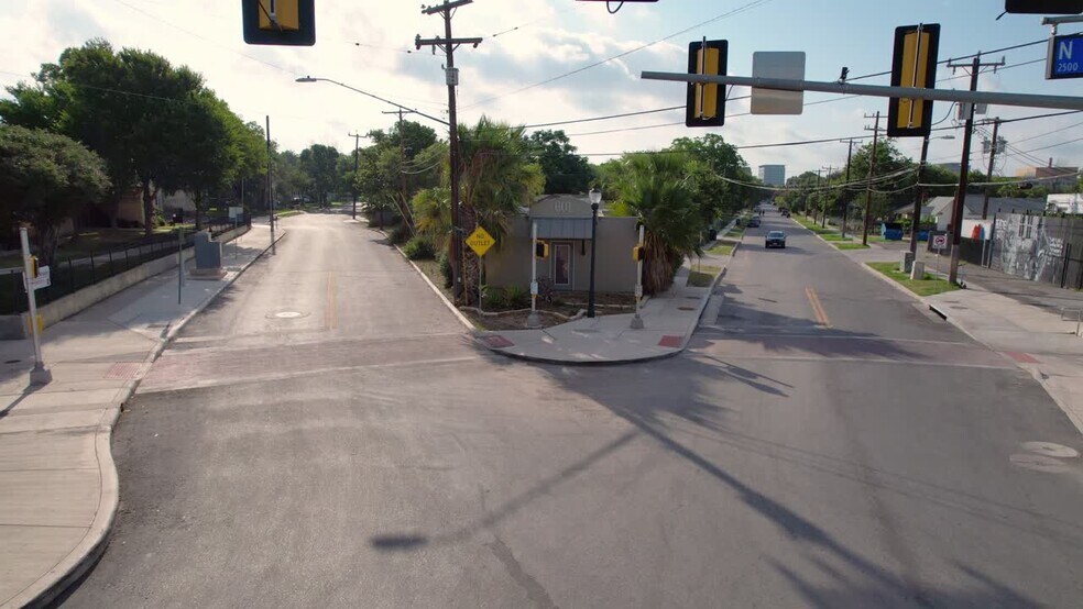 More Photos Of 601 E Ashby Pl, San Antonio Restaurant For Lease