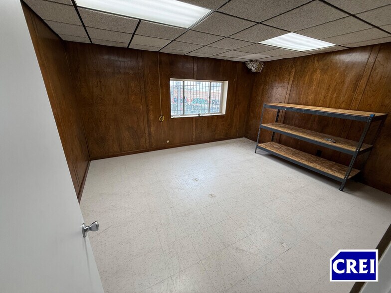 More Photos Of 6809 S Victoria Ave, Los Angeles Service For Lease