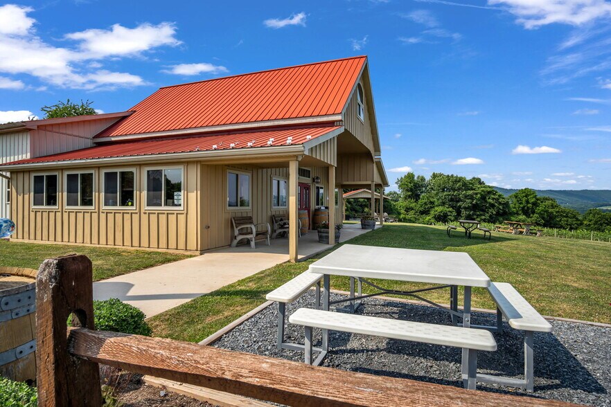 More Photos Of 3 Orchard Rd, Liverpool Winery Vineyard For Sale