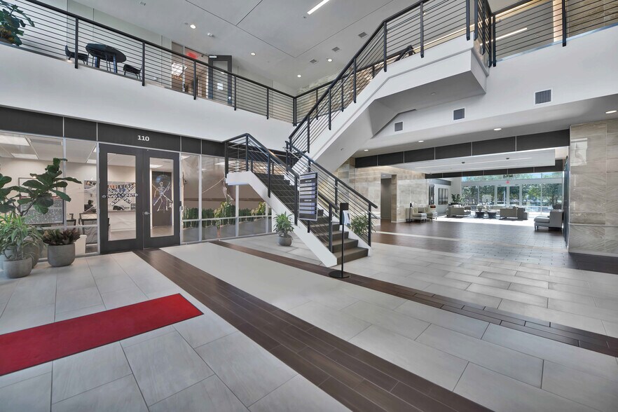 More Photos Of 681 Greens Pky, Houston Office For Lease