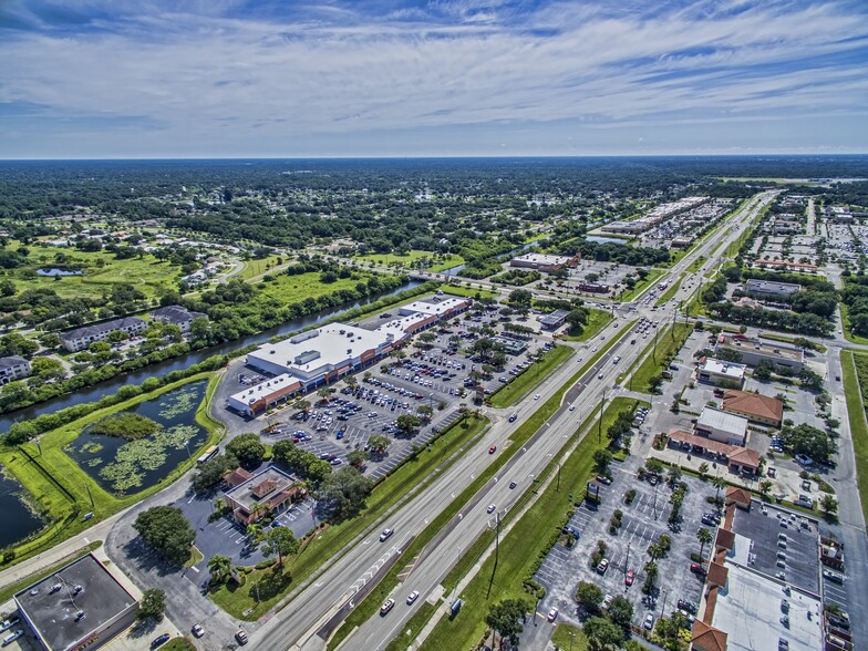 Primary Photo Of 14809-14999 Tamiami Trl, North Port Unknown For Lease