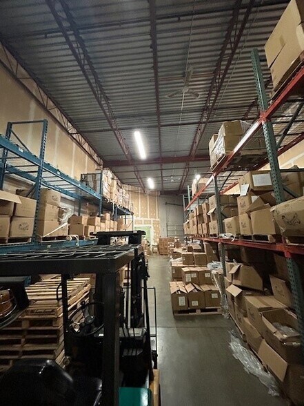 More Photos Of 6251 Graybar Rd, Richmond Warehouse For Lease