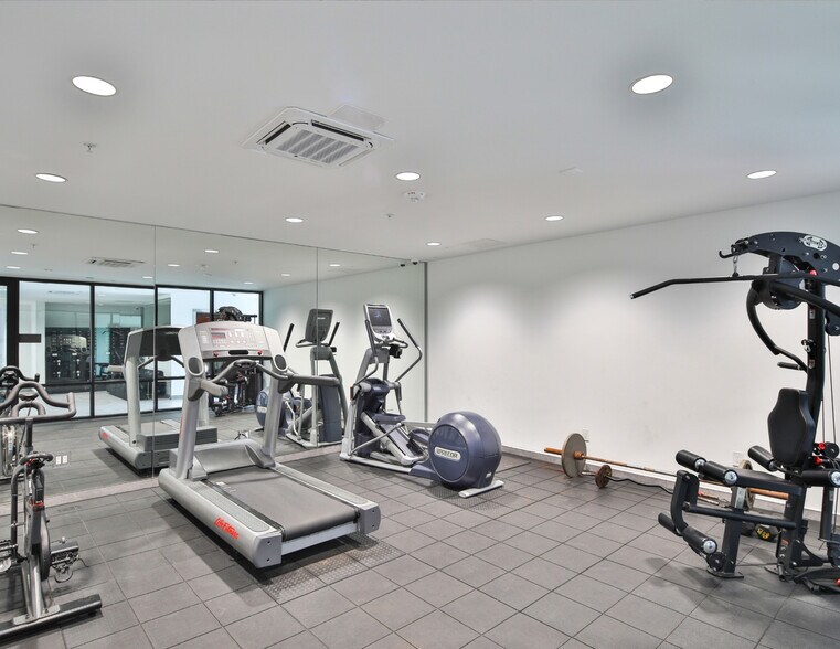 More Photos Of 1300 W Mission Blvd, Pomona Apartments For Sale