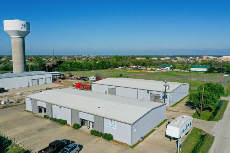 Primary Photo Of 22 Steel Rd, Wylie Flex For Lease
