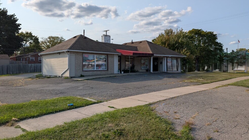 More Photos Of 6985 N Merriman Rd, Garden City Storefront Retail Office For Sale
